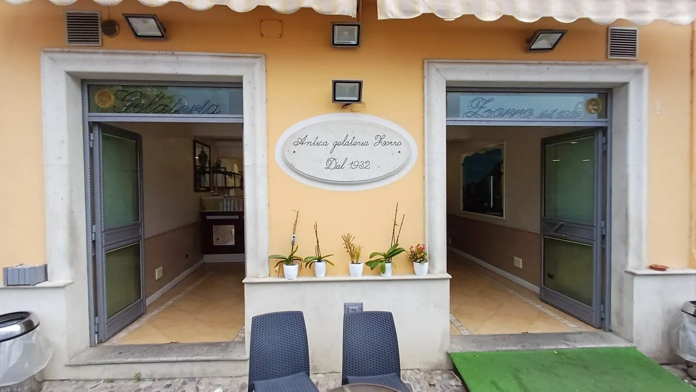 Photo: Antica Gelateria Zorro, Piazza dei Valdesi