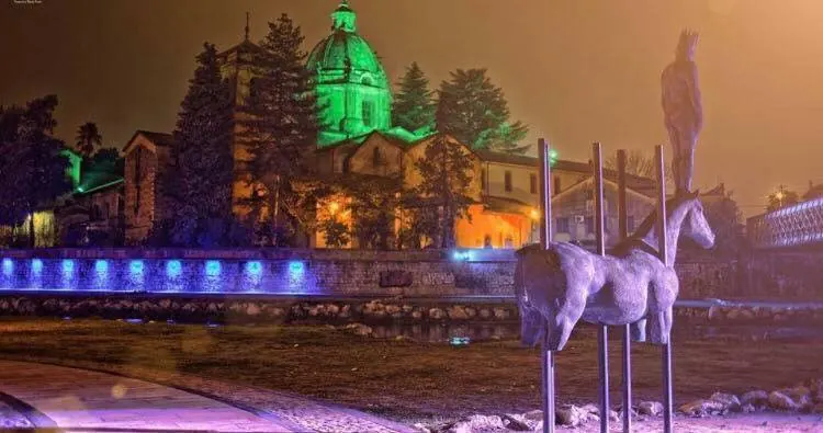 Photo: Statue of Alaric, Near the confluence of the Crati and the Busento